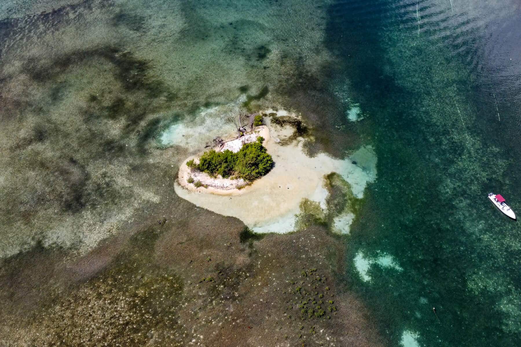 Little Calabash Caye - 4,356 ft² Private Island on the Turneffe Atoll ...